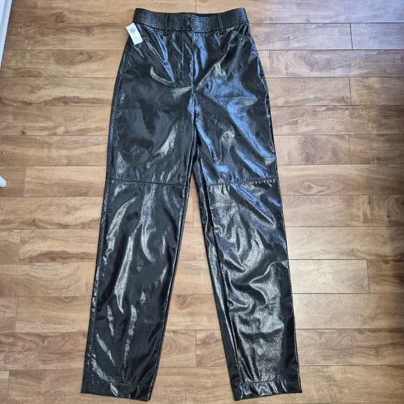 NWT Wilfred Aritzia Women's Edgy 'Funk' Black Faux Leather Pant Size 4 - Picture 2 of 8